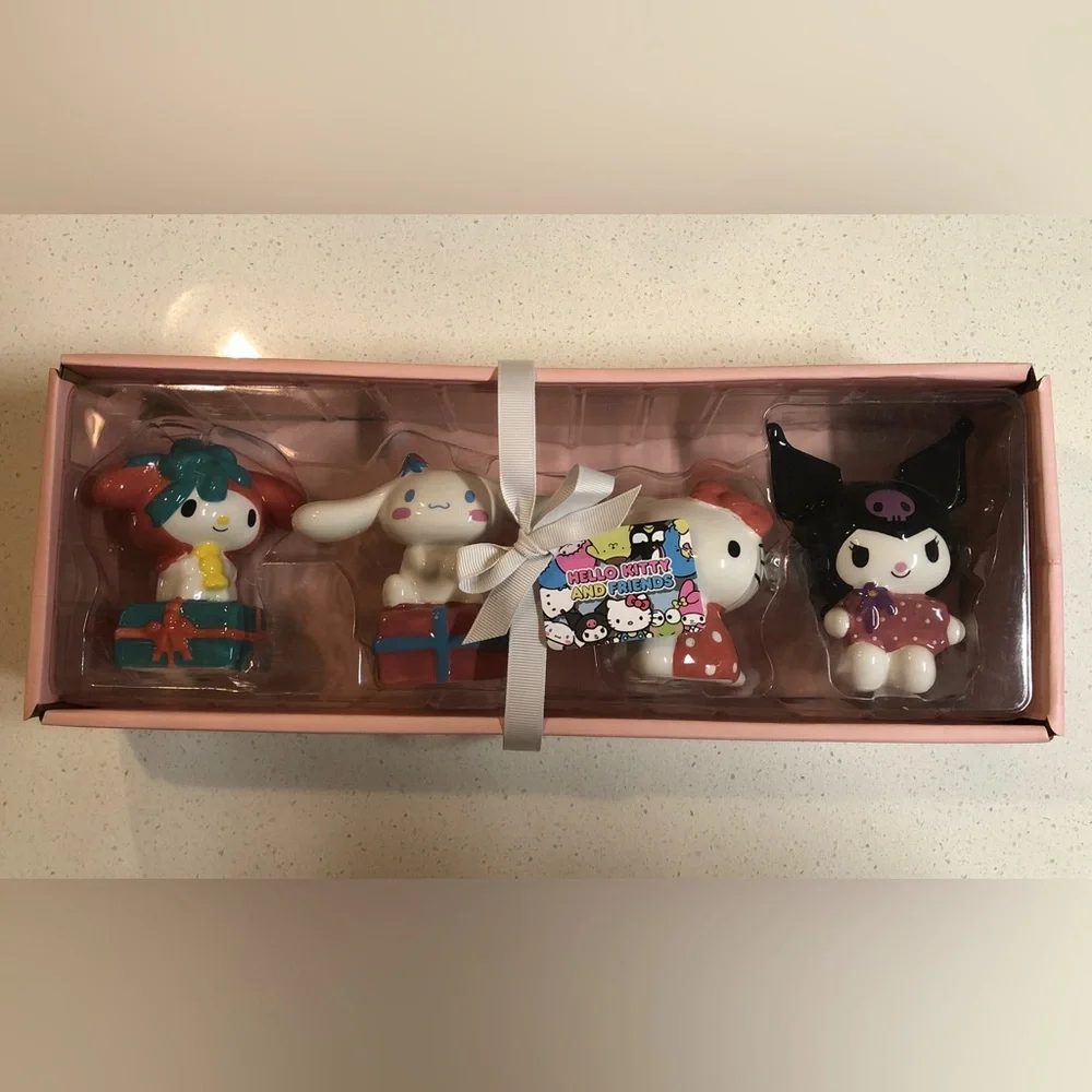Hello Kitty Sanrio Ceramic Candle Holder Figurine Set